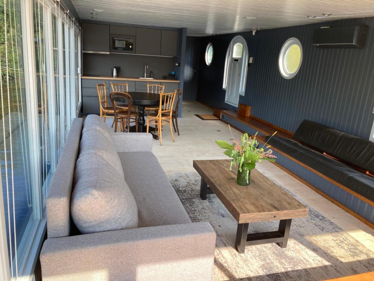 Houseboat - Best Place In プラハ エクステリア 写真