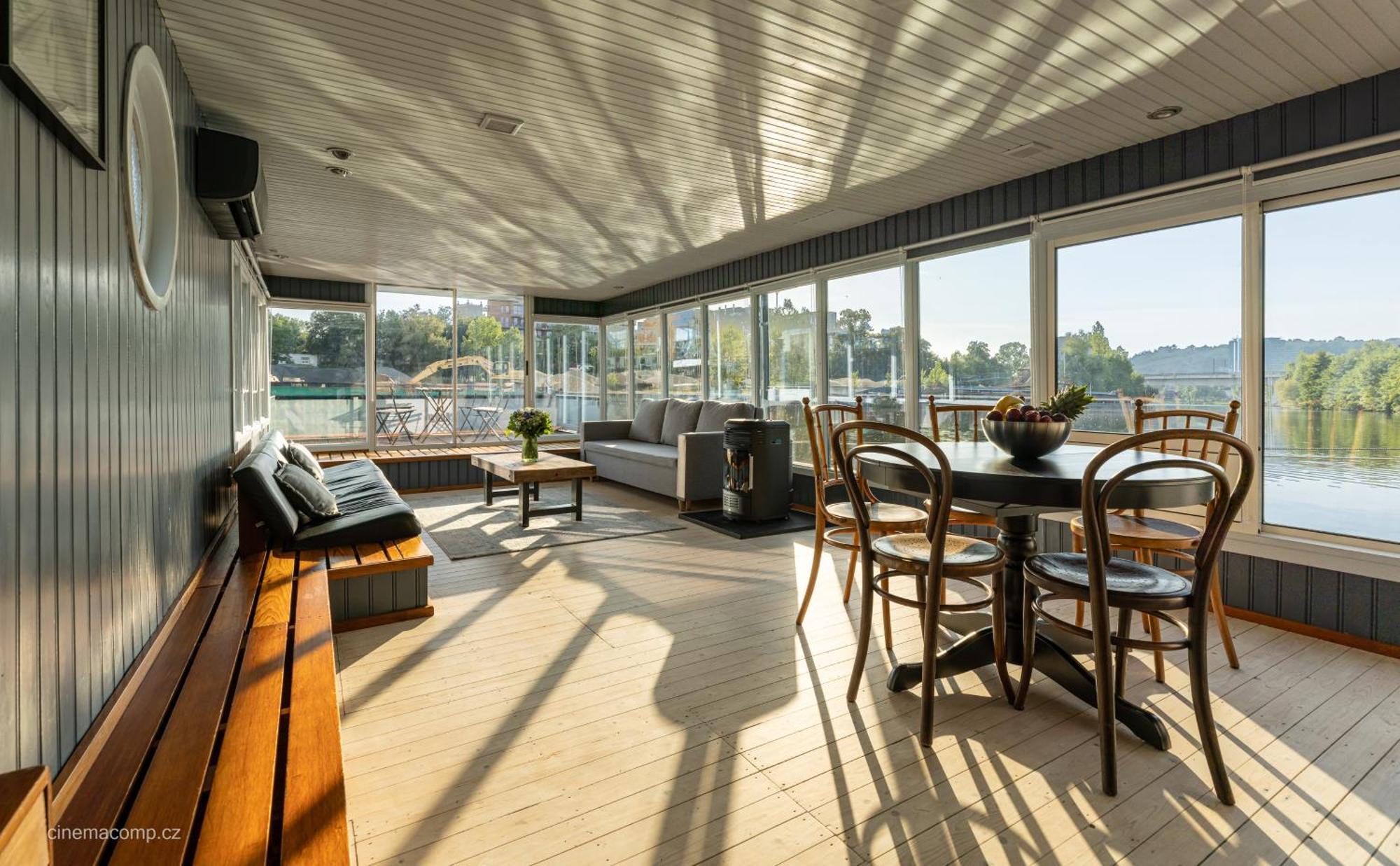 Houseboat - Best Place In プラハ エクステリア 写真