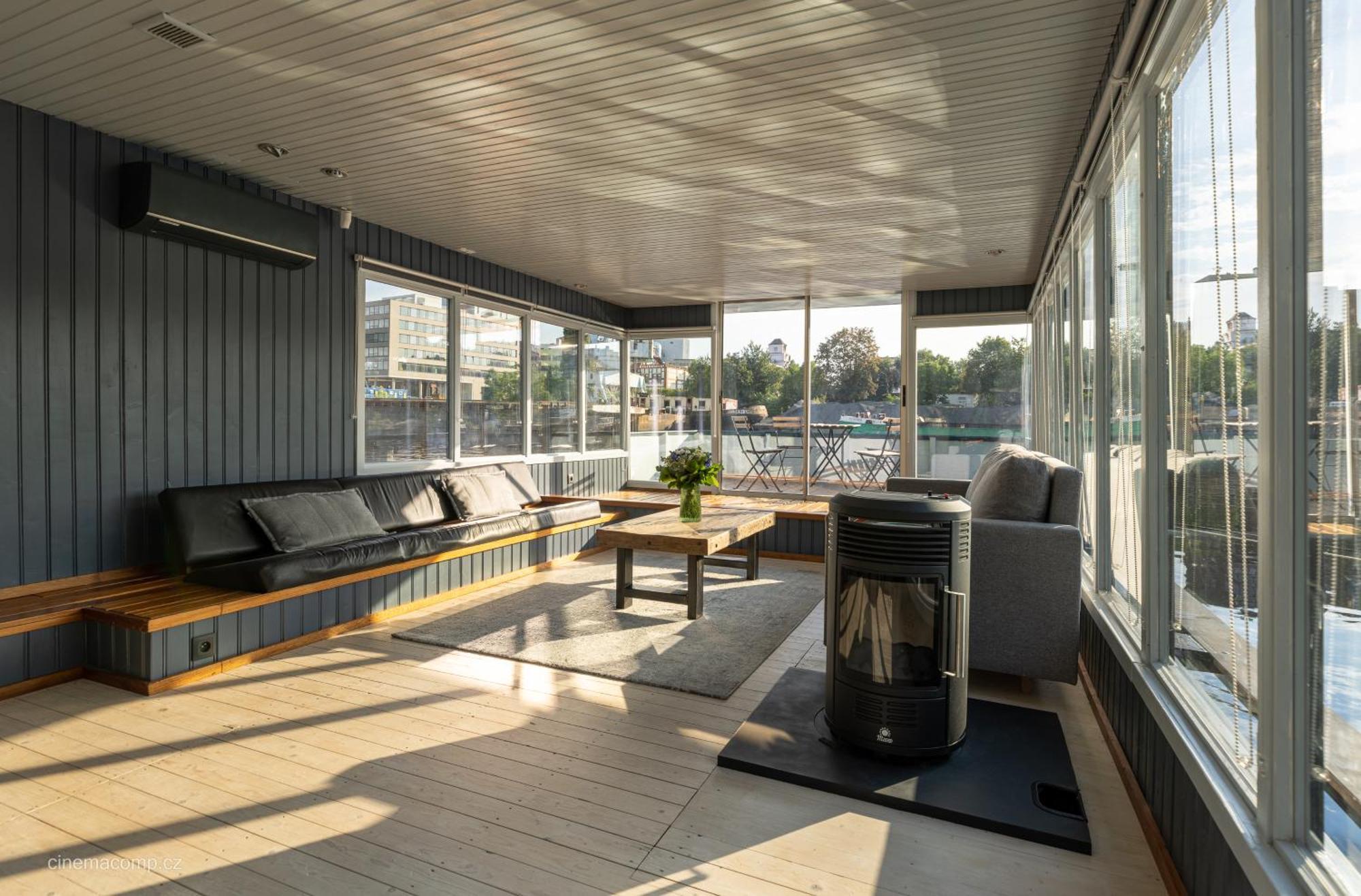 Houseboat - Best Place In プラハ エクステリア 写真